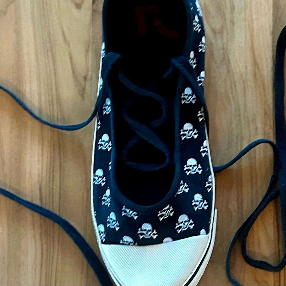 Super Rare Report Lace-Up Skull Y2K Sneakers - Picture 10 of 16
